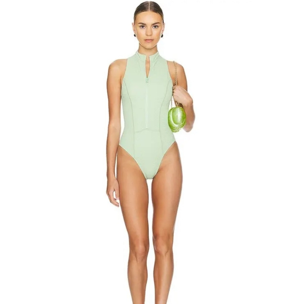 New GIGI C Roxanne One Piece In Green swimsuit size M